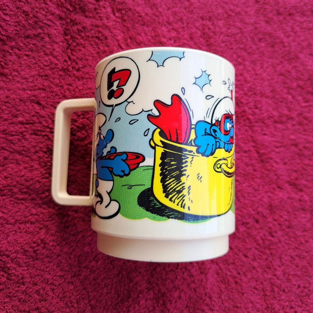 Vintage 1980 Deka Smurfs/Smurfette Cartoon Collectable Cup, Mug,Plastic W/handle - Picture 9 of 9